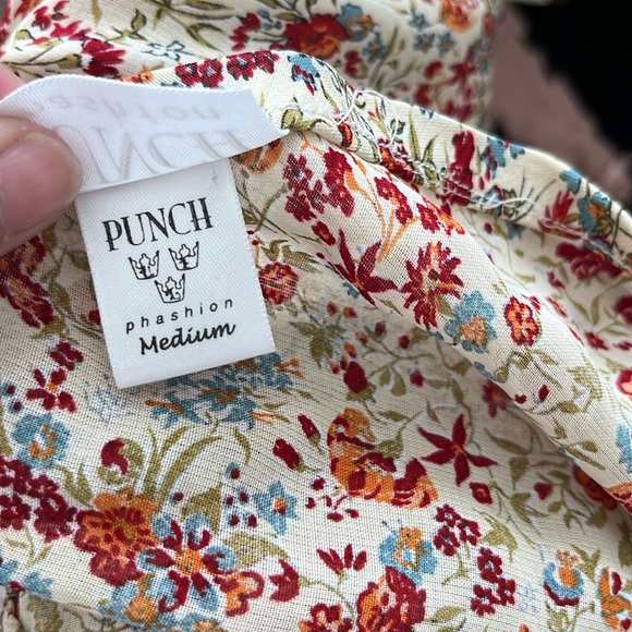 Punch Fashion Maxi Lace Floral Peasant Skirt - Picture 6 of 7